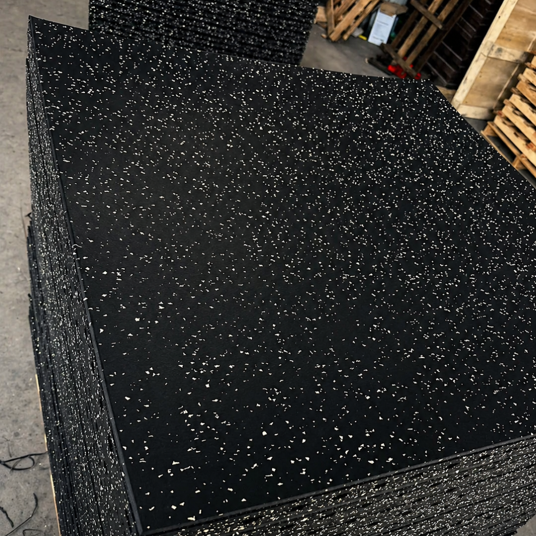 Piso de caucho superficie EPDM 100X100X1,5cm